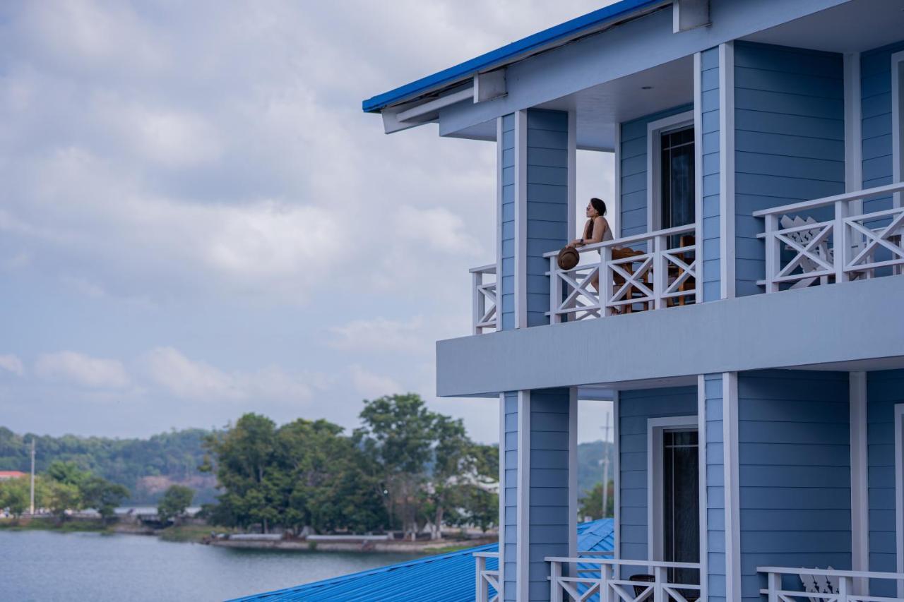 Hotel Casona Del Lago Flores Exteriér fotografie