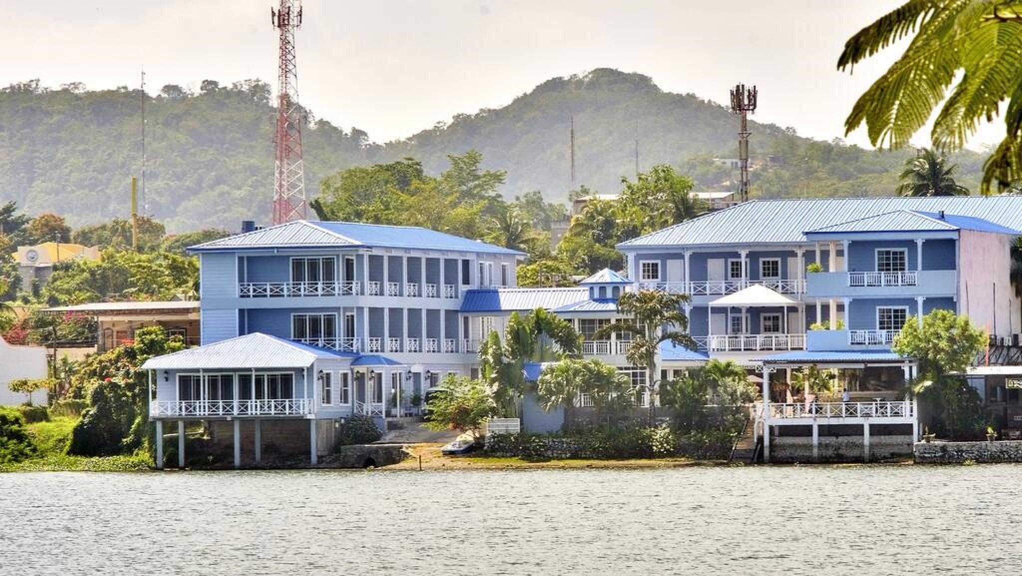 Hotel Casona Del Lago Flores Exteriér fotografie