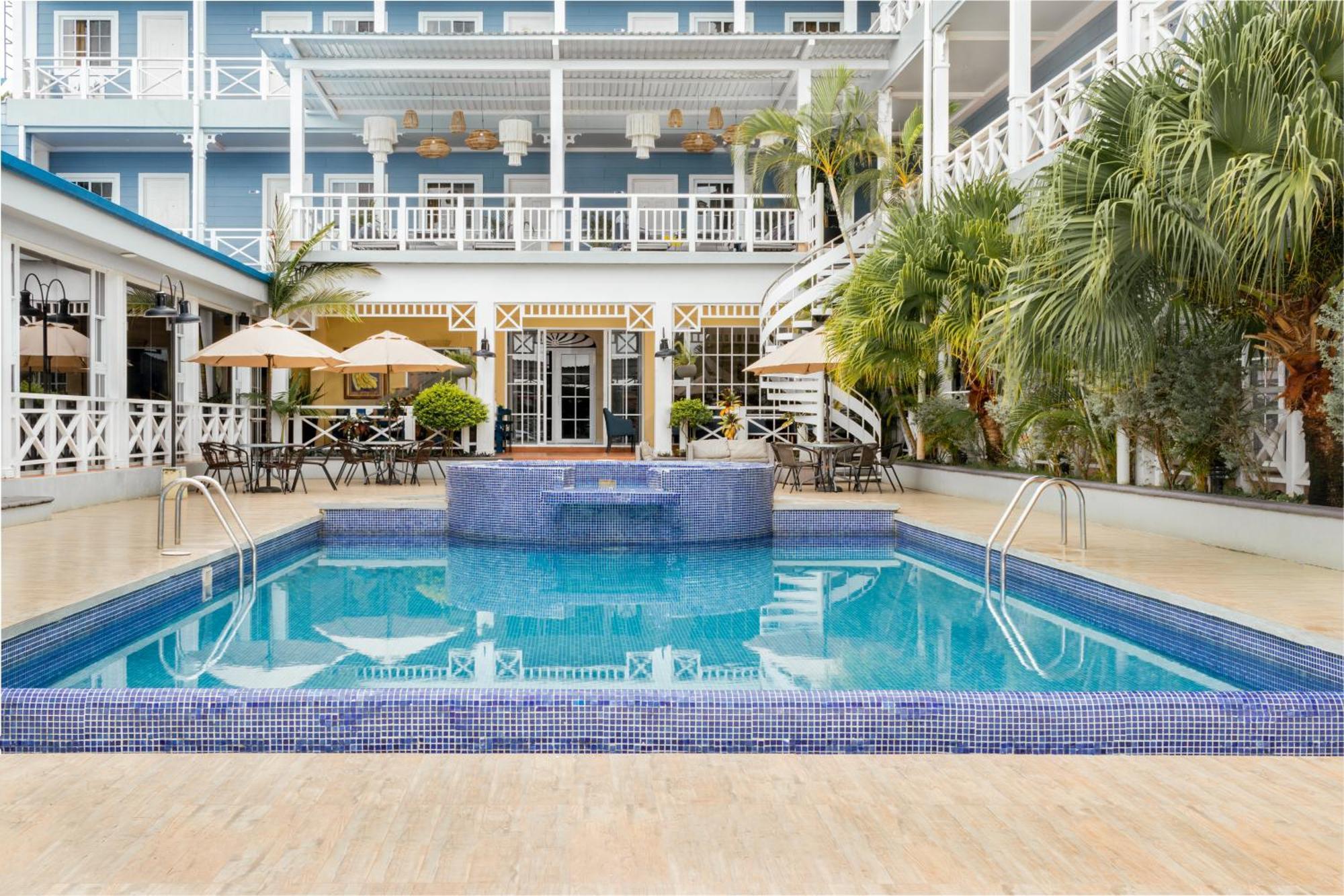 Hotel Casona Del Lago Flores Exteriér fotografie