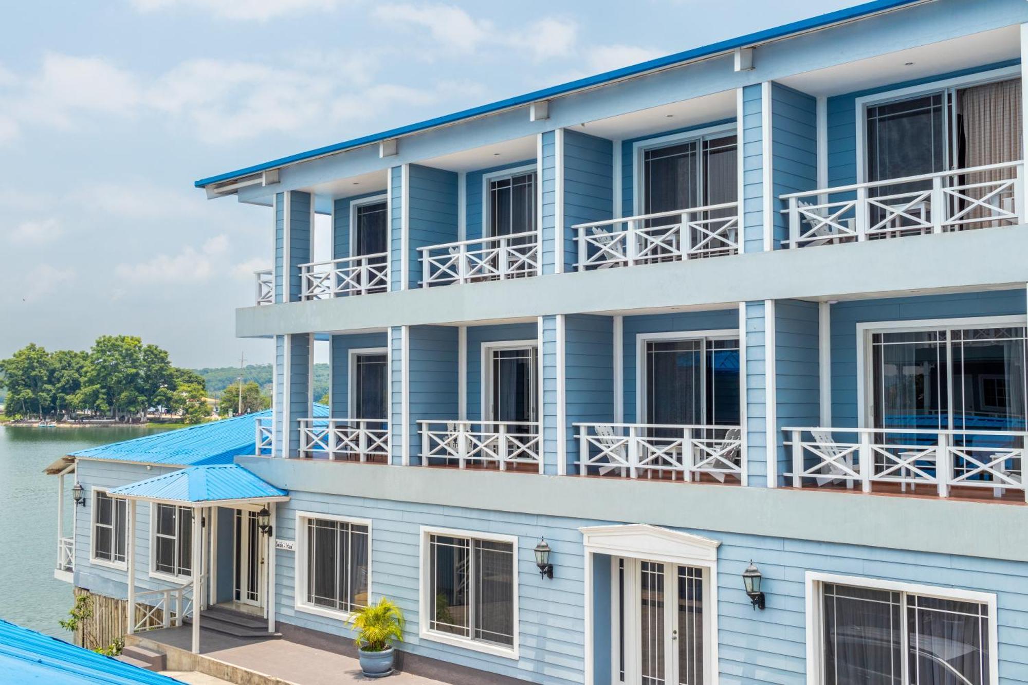 Hotel Casona Del Lago Flores Exteriér fotografie